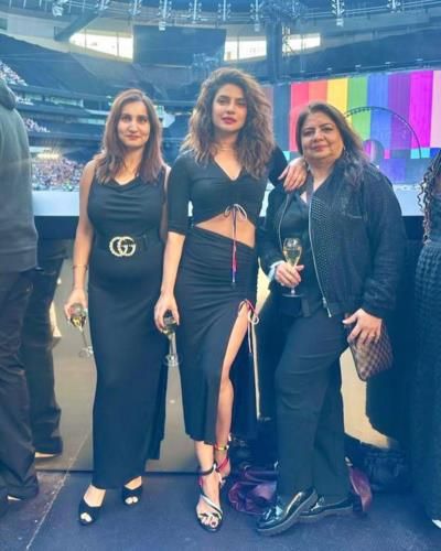 Priyanka Chopra And Friends Rock Stylish Black Outfits At Concert