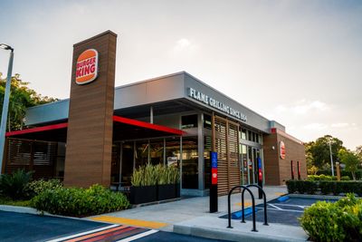 Burger King Fires Manager And 4 Employees After Their Facebook Post Goes Viral - What Did They Post?