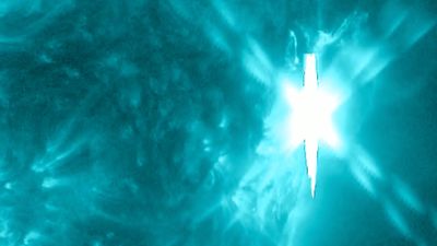 Sun blasts out 2nd X-class flare this week, triggers more radio blackouts (video)