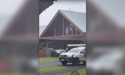 Queenslanders melt with delight as snow spotted for ‘a few minutes’ north of NSW border