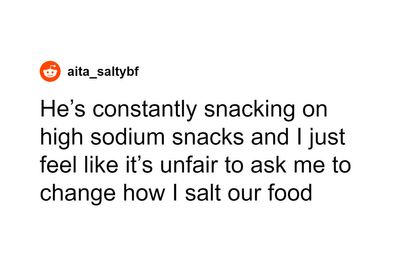 Woman Refuses To Cut Salt From Meals Completely Because Of BF’s Blood Pressure, He Turns “Salty”