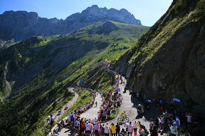 As it happened: Vingegaard loses more GC time as breakaway wins Tour de France stage 17