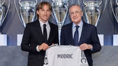 Luka Modric extends Real Madrid contract until 2025