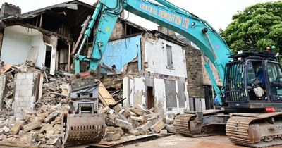 Scottish council demolishes 'eyesore' royal hotel after buying it for £1