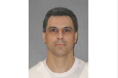 Supreme Court grants death row inmate last minute stay of execution