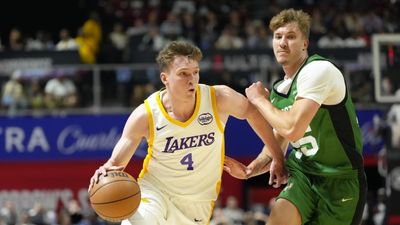 Lakers' Dalton Knecht Received Creative Autograph Request During Summer League