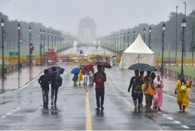 Delhi: Showers bring further relief to Delhiites from humid weather