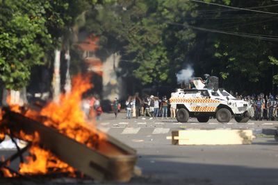 Student protesters vow 'complete shutdown' in Bangladesh as clashes continue