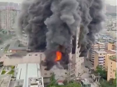 Fire at shopping mall in China kills 16