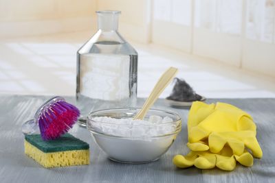 7 things you should never clean with baking soda