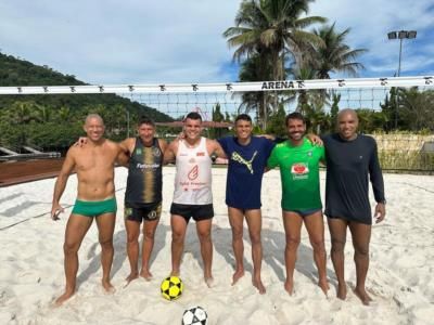 Thiago Silva's Fun Volleyball Game With Friends