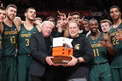 Michigan State and Nike extend contract through 2027