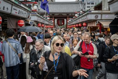 Japan Sees 1 Mn More Tourists Post-pandemic, Breaking Half-year Record