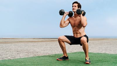 I’m a marathoner who doesn’t do enough strength training, so I asked an expert for this 6-move dumbbell workout for runners