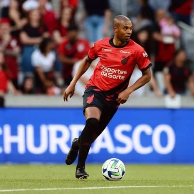 Fernandinho Showcasing Impressive Football Skills During Match