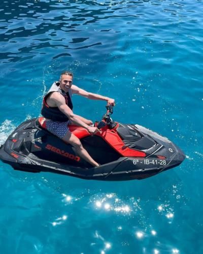 Robin Van Persie Enjoys Jet Skiing Adventure In Ibiza