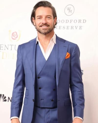 Ian Bohen's Fashionable Red Carpet Moments