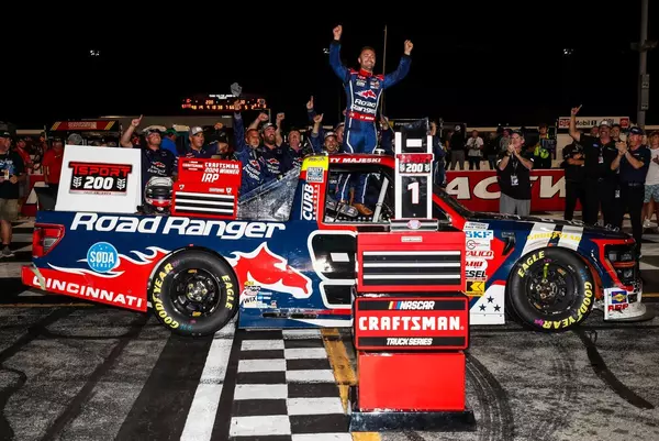 NASCAR Trucks IRP: Ty Majeski overcomes penalty for repeat win