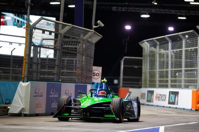 London E-Prix: Frijns tops FP2 as Cassidy leads title rivals