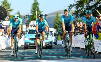 Mark Cavendish survives the Alps to ensure his final Tour de France will end in Nice