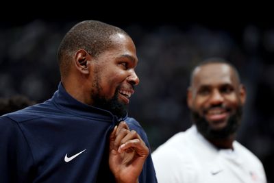 LeBron James accidentally got his chalk toss in Kevin Durant’s face before Team USA’s exhibition game against South Sudan