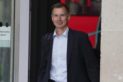 UK Treasury Chief Vows Iron Discipline Amid Economic Challenges