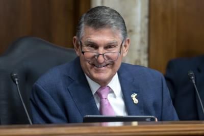 Sen. Manchin Rules Out VP Run With Harris In 2024