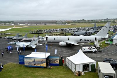 Crisis-hit Boeing Flies High At Farnborough Airshow