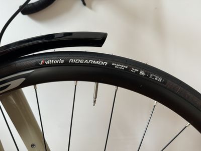 Vittoria RideArmor TLR all-season road tyre is swift, grippy and shrugs off punctures