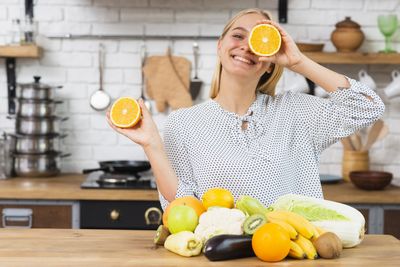 Eat More Fruits In Middle Age To Ward Off Depressive Symptoms Later, Says Study