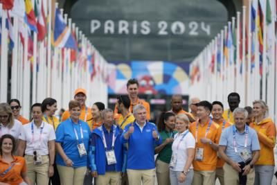 Australian Beach Volleyball Player Encounters French President At Olympics