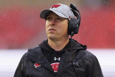 Sean Payton says Jim Leonhard has a bright future as a coach in the NFL