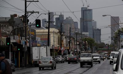 Up to 200,000 new trees needed in Melbourne to avoid affecting quality of life, research finds