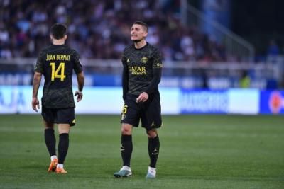 Marco Verratti Showcasing Skills Alongside Teammates In Football Match