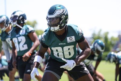 WATCH: Eagles rookies and veterans arrive for 2024 training camp at NovaCare Complex
