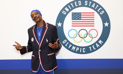 Snoop Dogg to carry Olympic torch on final stages through Paris
