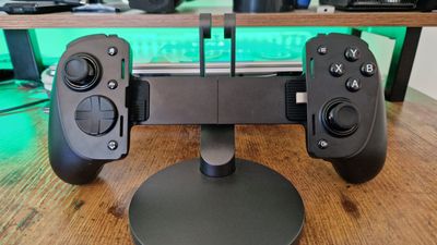 Razer Kishi Ultra review: “I actually feel bad for not calling it my favorite”