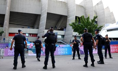 Israeli national anthem booed at Parc des Princes but no major disruption