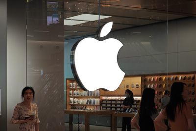 Apple's folding iPhone plans are getting serious