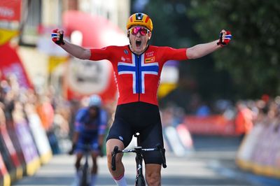 Tour de Wallonie: Markus Hoelgaard outsprints Jimmy Janssens for stage 3 victory