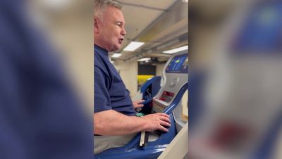 Eamonn Holmes uses anti-gravity treadmill to help his crippling mobility issues