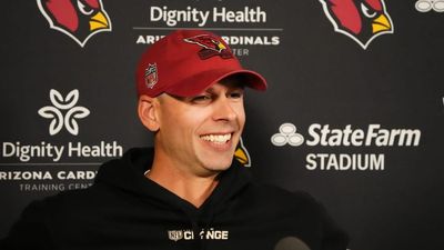 Jonathan Gannon Comically Reveals Cardinals' Findings From Studying Momentum