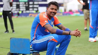'He couldn't really gain the respect...': Former Sri Lanka cricketer on why Suryakumar Yadav was preferred over Hardik Pandya for India's T20I captaincy