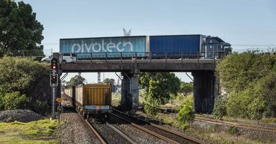 Commuters urged to stay clear of Tarro Bridge while pylon repairs undertaken