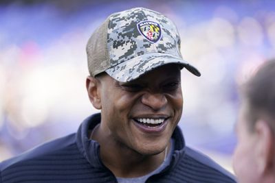 Maryland Gov. Wes Moore visits Ravens practice, hypes Lamar Jackson