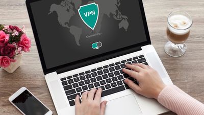 What is the difference between VPN hardware and VPN software?