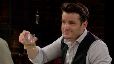 The Young and the Restless spoilers: Summer stops Kyle from going to Paris, but Kyle strikes back with a low blow?