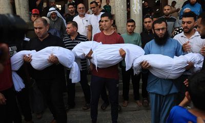 US medics who volunteered in Gaza demand arms embargo over ‘unbearable cruelty’ inflicted by Israel