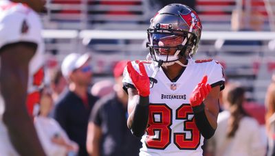 Panthers sign former Buccaneers WR Deven Thompkins