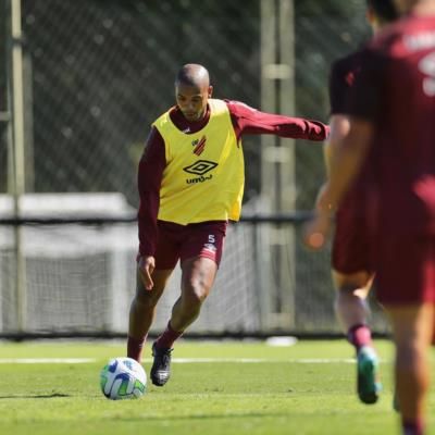 Fernandinho: The Essence Of Determination And Passion